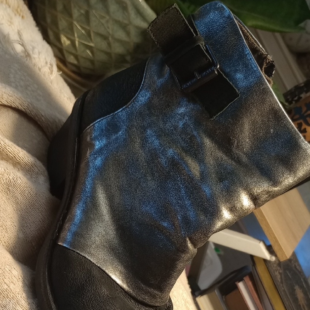 Fly London Stylish Black and Silver Women's Ankle Boots - Picture 6 of 8
